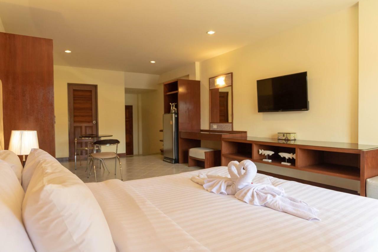 Park 38 Hotel - Sha Plus Phuket Esterno foto