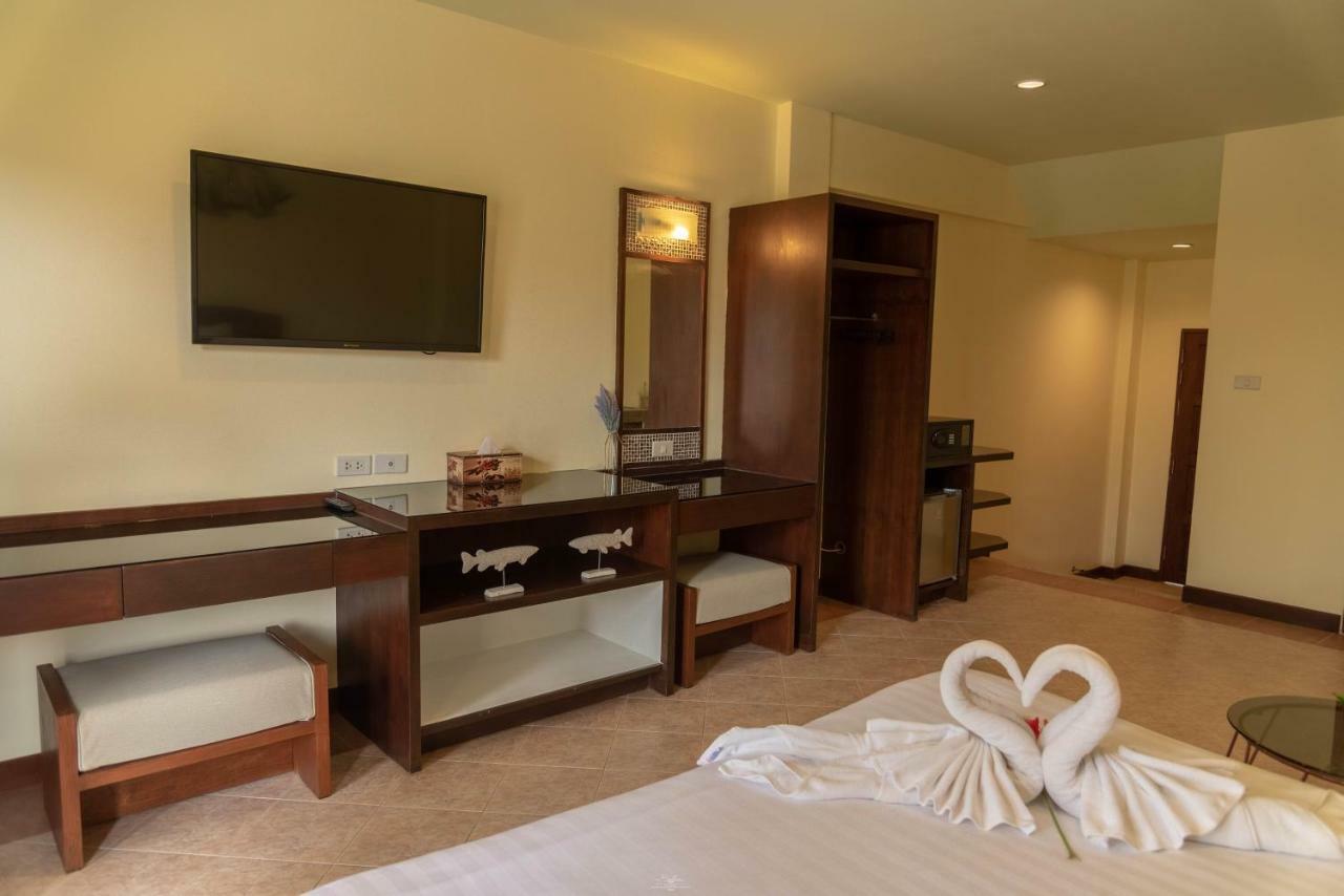 Park 38 Hotel - Sha Plus Phuket Esterno foto