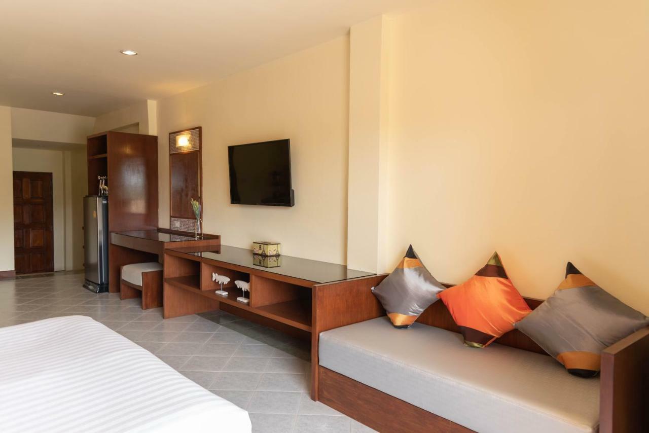 Park 38 Hotel - Sha Plus Phuket Esterno foto
