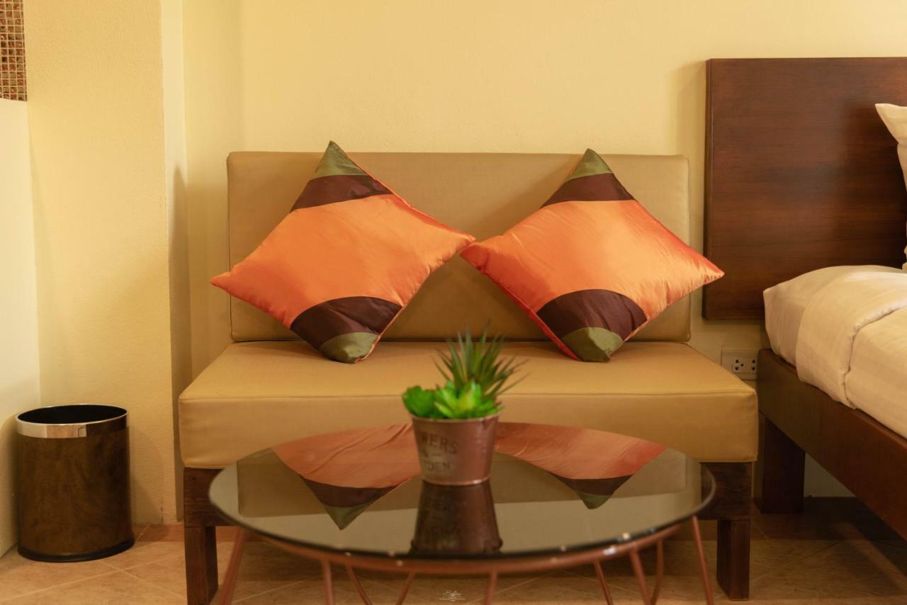 Park 38 Hotel - Sha Plus Phuket Esterno foto