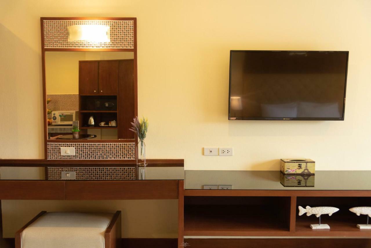 Park 38 Hotel - Sha Plus Phuket Esterno foto