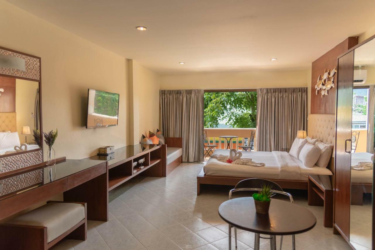 Park 38 Hotel - Sha Plus Phuket Esterno foto
